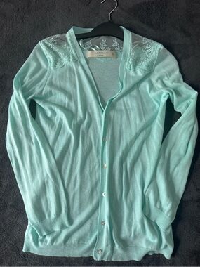 Women's Mint Green Button-Up Cardigan